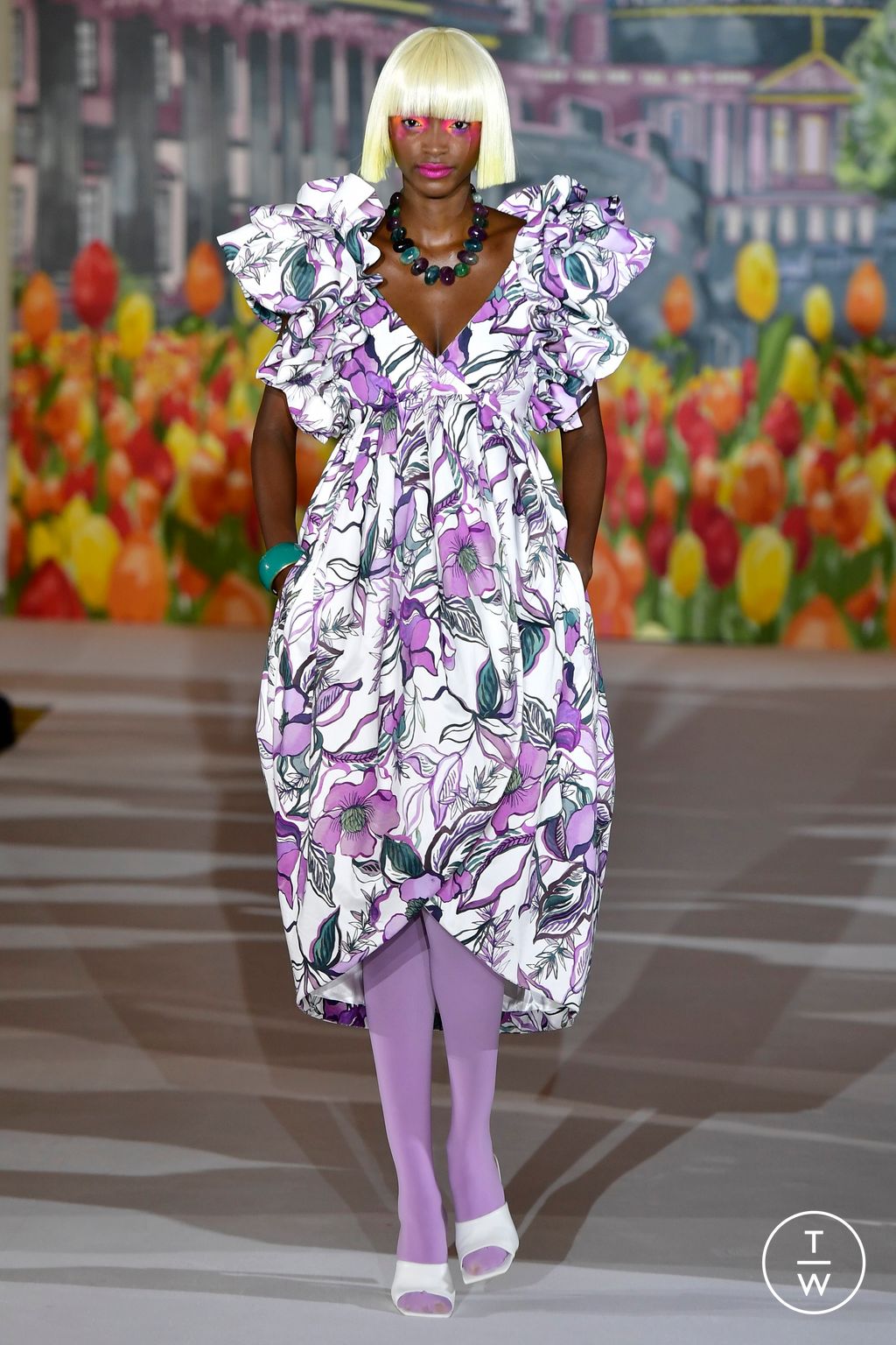 Fashion Week London Spring/Summer 2023 look 44 from the Paul Costelloe collection womenswear