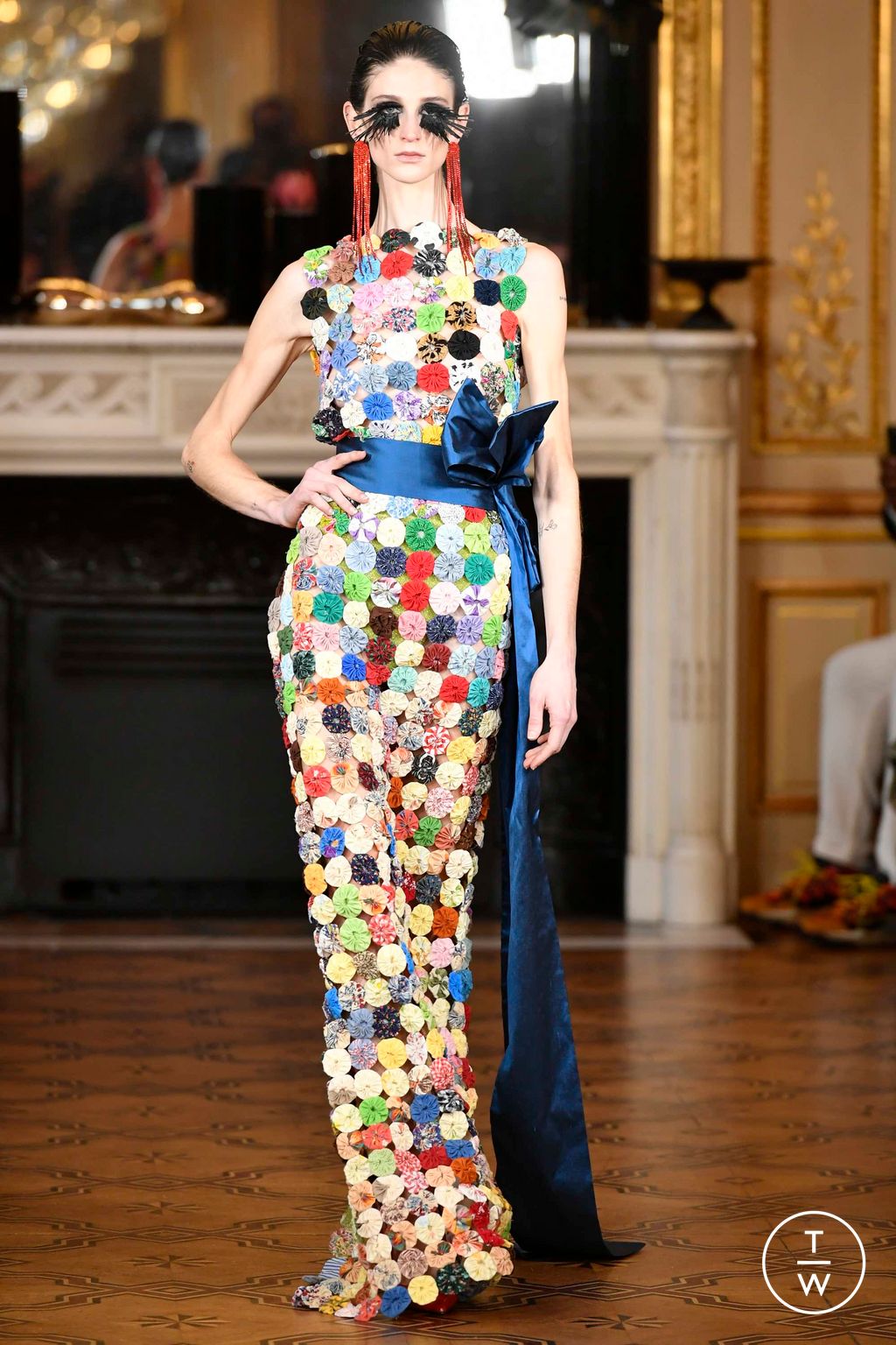 Fashion Week Paris Spring/Summer 2023 look 15 from the Imane Ayissi collection 高级定制