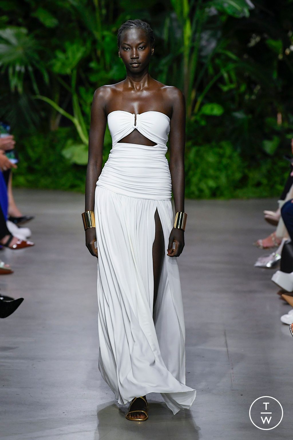 Fashion Week New York Spring/Summer 2023 look 5 from the Michael Kors Collection collection womenswear