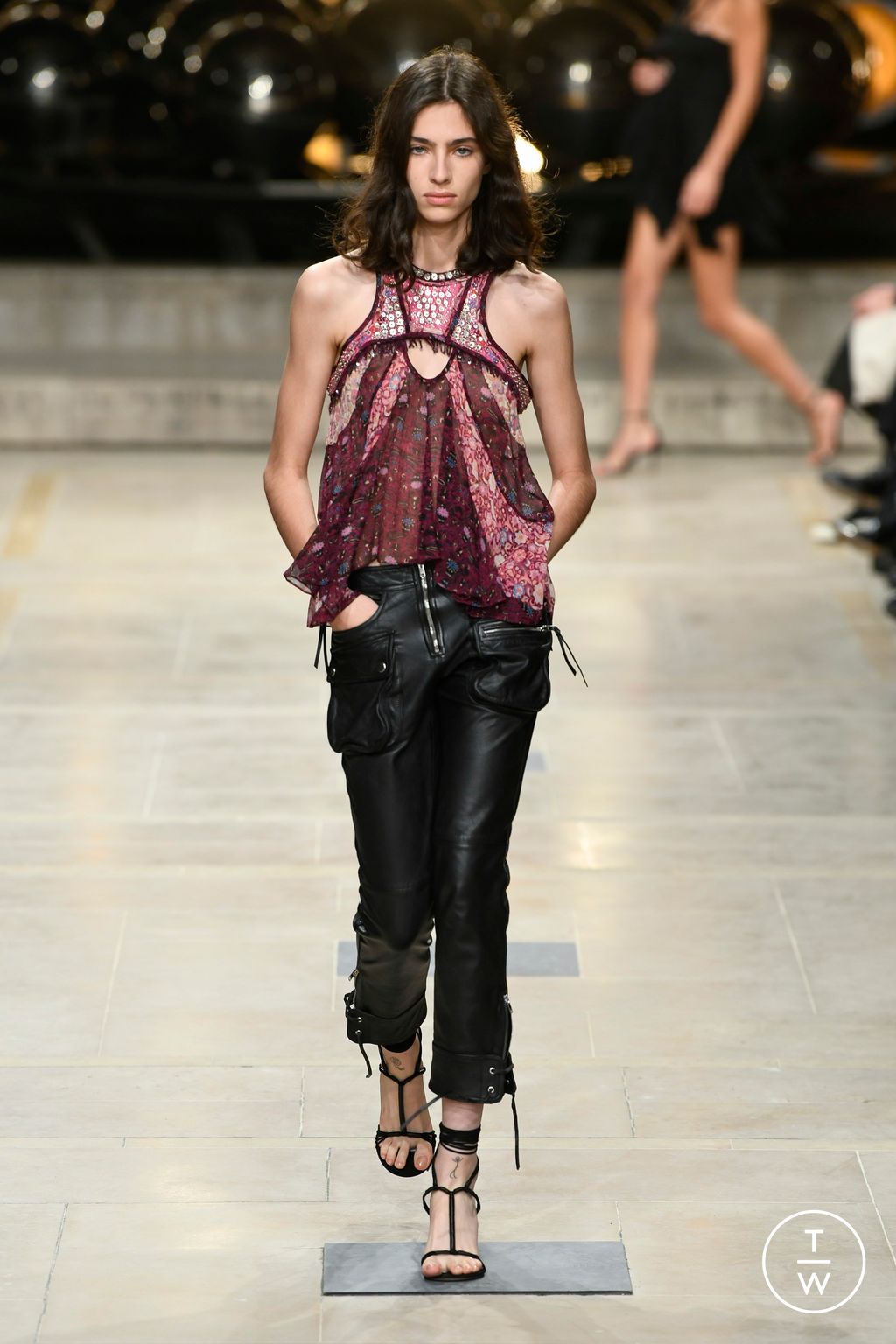 Fashion Week Paris Spring/Summer 2023 look 2 de la collection Isabel Marant womenswear
