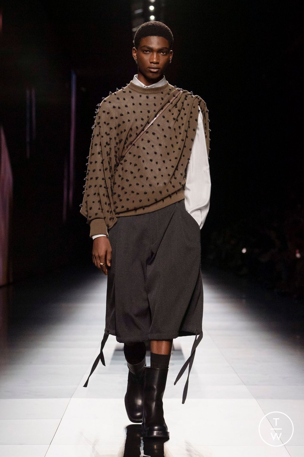Fashion Week Paris Fall/Winter 2023 look 45 de la collection Dior Men menswear