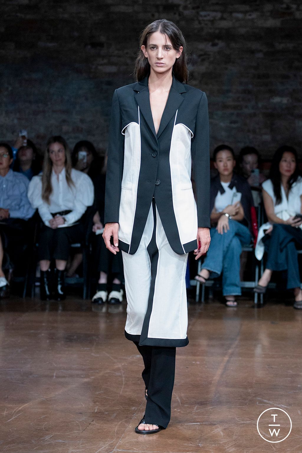 Fashion Week New York Spring/Summer 2023 look 3 from the Ashlyn collection womenswear