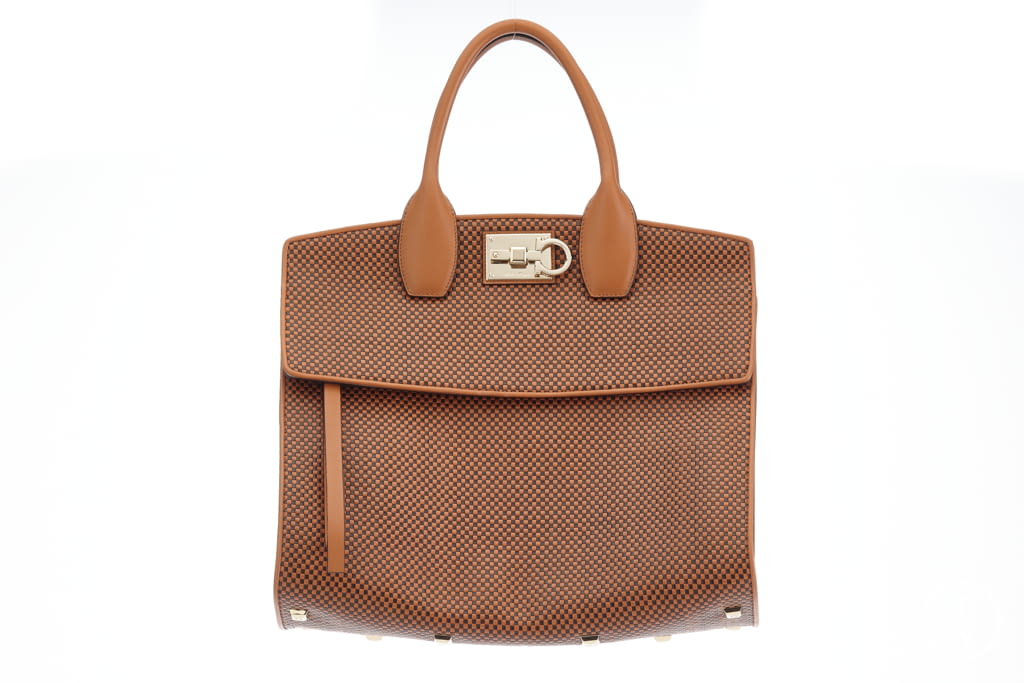 Fashion Week Milan Fall/Winter 2020 look 26 from the Ferragamo collection womenswear accessories