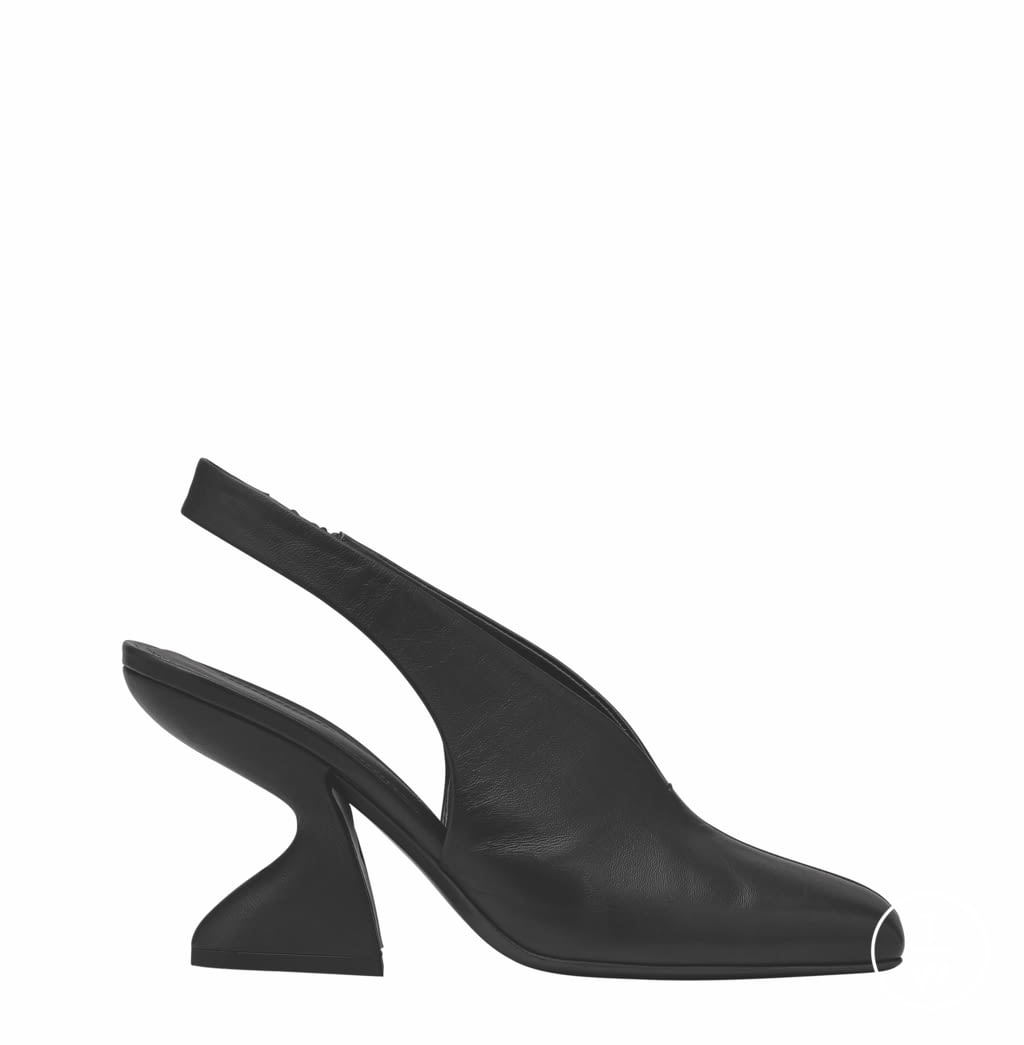 Fashion Week Milan Spring/Summer 2021 look 21 from the Ferragamo collection womenswear accessories