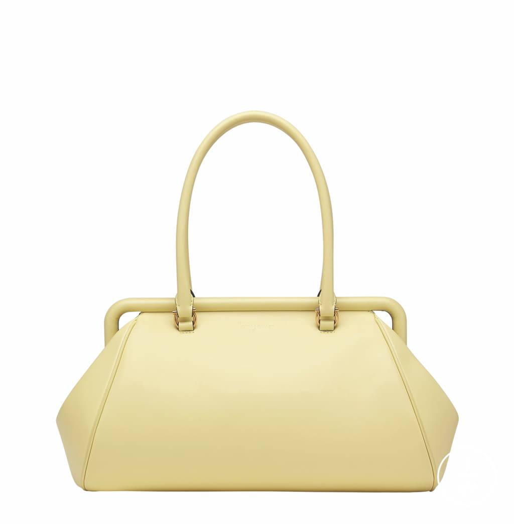 Fashion Week Milan Spring/Summer 2021 look 2 from the Ferragamo collection womenswear accessories