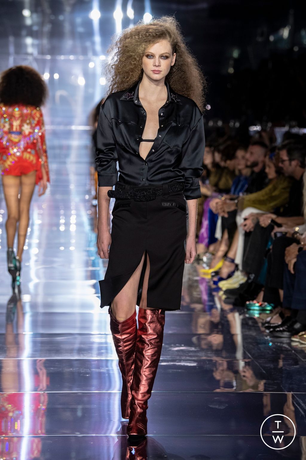 Fashion Week New York Spring/Summer 2023 look 19 from the Tom Ford collection womenswear