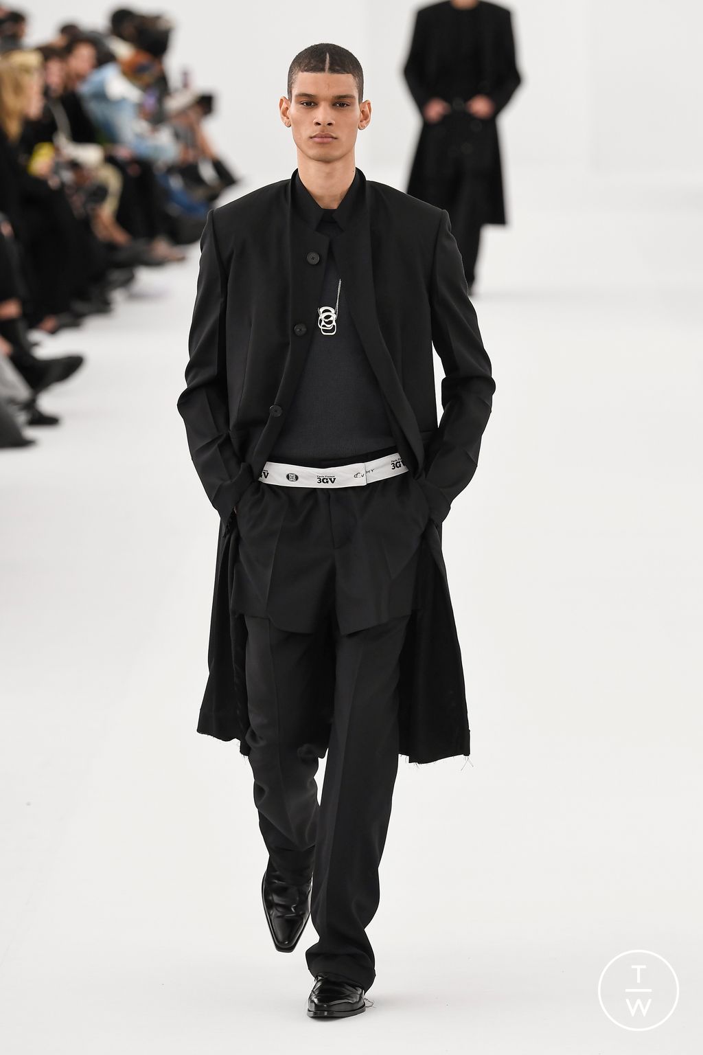 Fashion Week Paris Fall/Winter 2023 look 51 from the Givenchy collection menswear