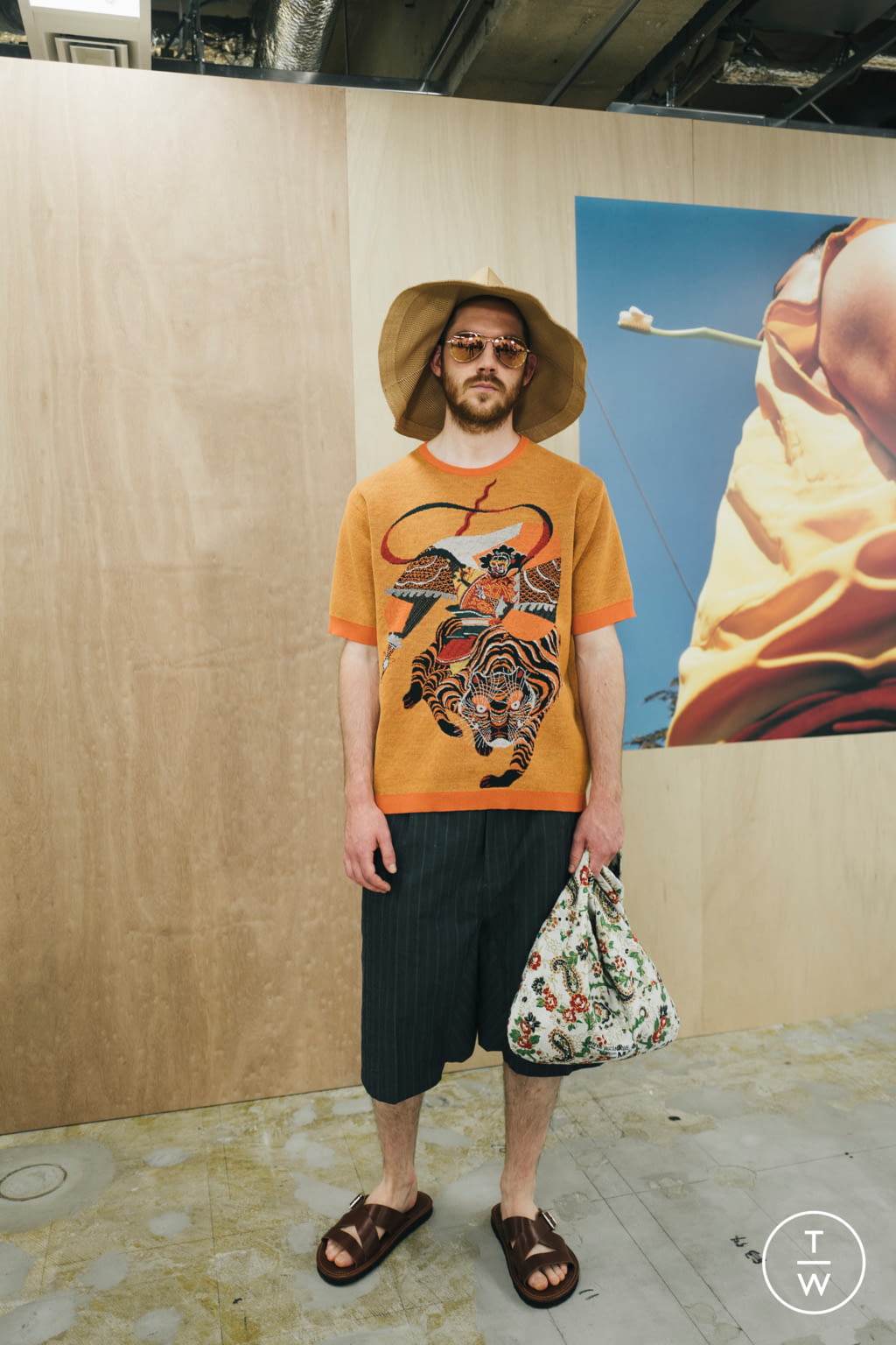 Fashion Week Paris Spring/Summer 2022 look 6 from the Junya Watanabe Man collection menswear