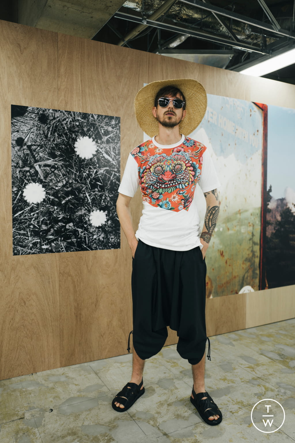 Fashion Week Paris Spring/Summer 2022 look 10 from the Junya Watanabe Man collection 男装