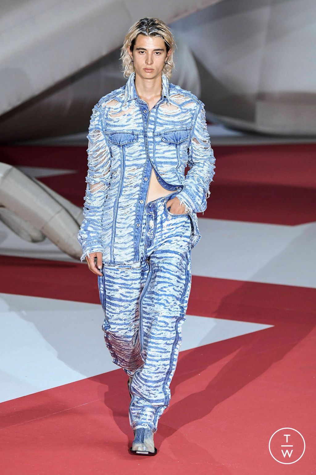 Fashion Week Milan Spring/Summer 2023 look 17 from the DIESEL collection womenswear