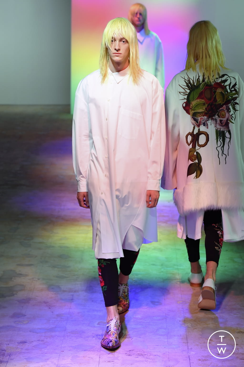 Fashion Week Paris Spring/Summer 2022 look 10 from the Comme des Garçons Homme Plus collection 男装