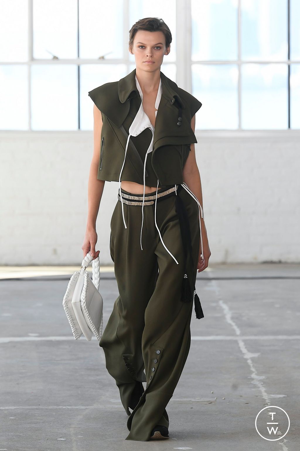 Fashion Week New York Spring/Summer 2023 look 39 from the Altuzarra collection womenswear