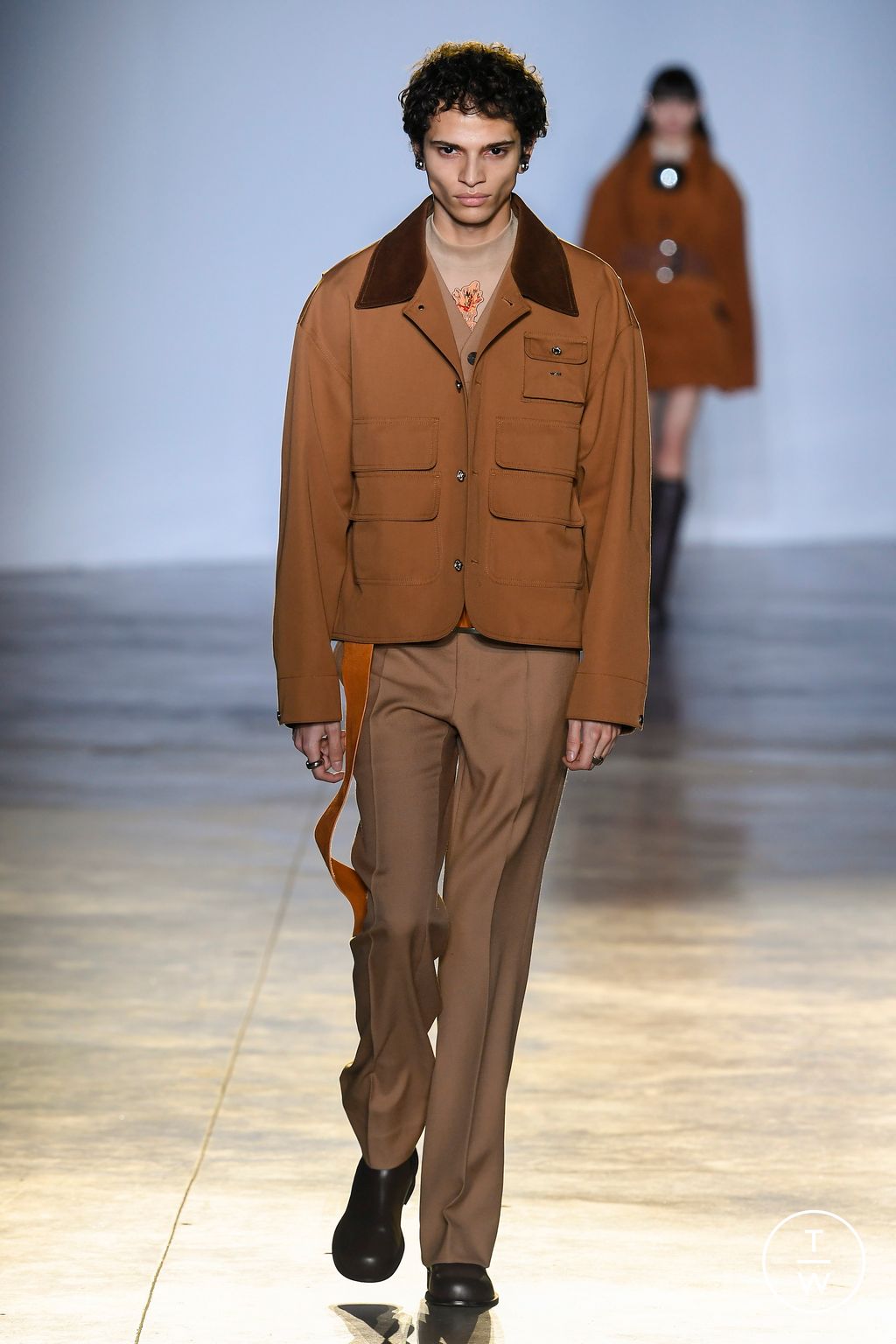 Fashion Week Paris Fall/Winter 2023 look 24 from the Wooyoungmi collection menswear
