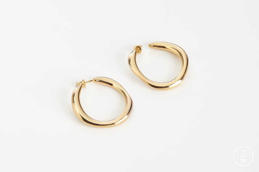 Fashion Week Milan Fall/Winter 2020 look 31 from the Ferragamo collection womenswear accessories