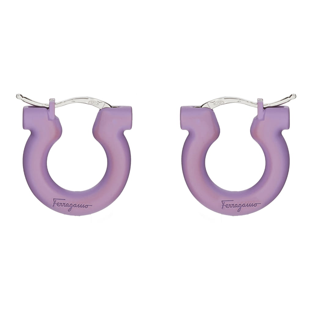 Fashion Week Milan Fall/Winter 2021 look 43 from the Ferragamo collection 女装配饰