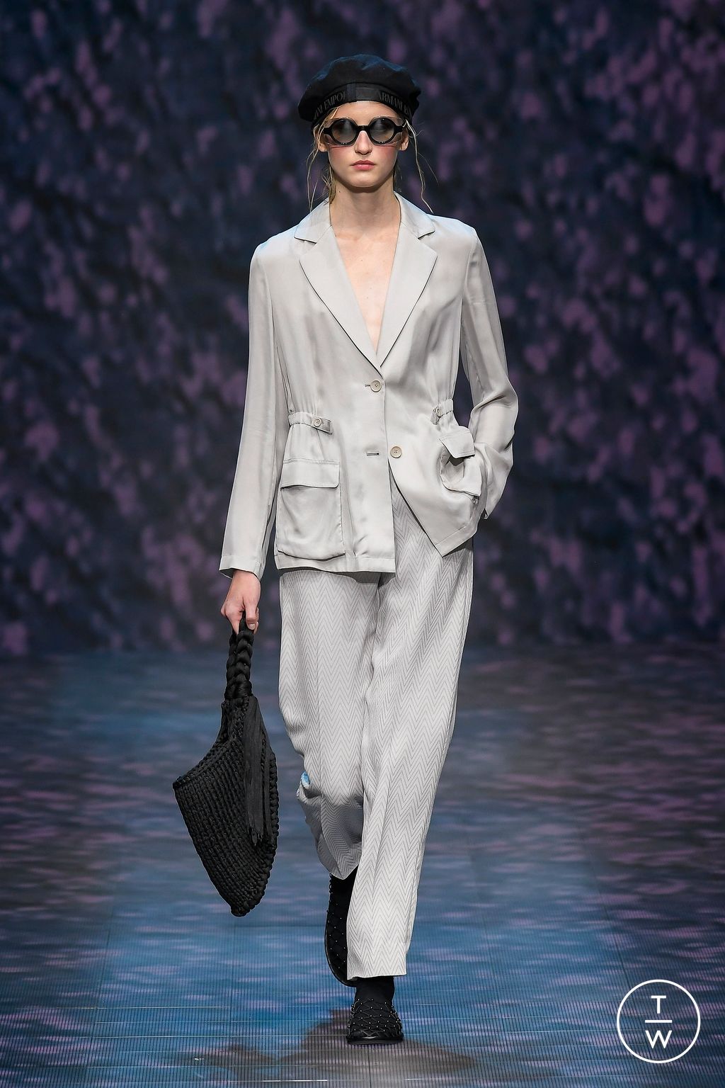 Fashion Week Milan Spring/Summer 2023 look 6 from the Emporio Armani collection 女装