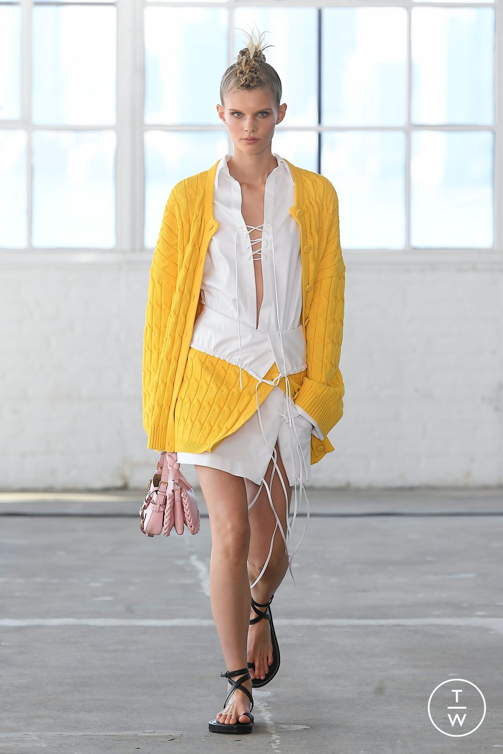 Fashion Week New York Spring/Summer 2023 look 7 from the Altuzarra collection womenswear