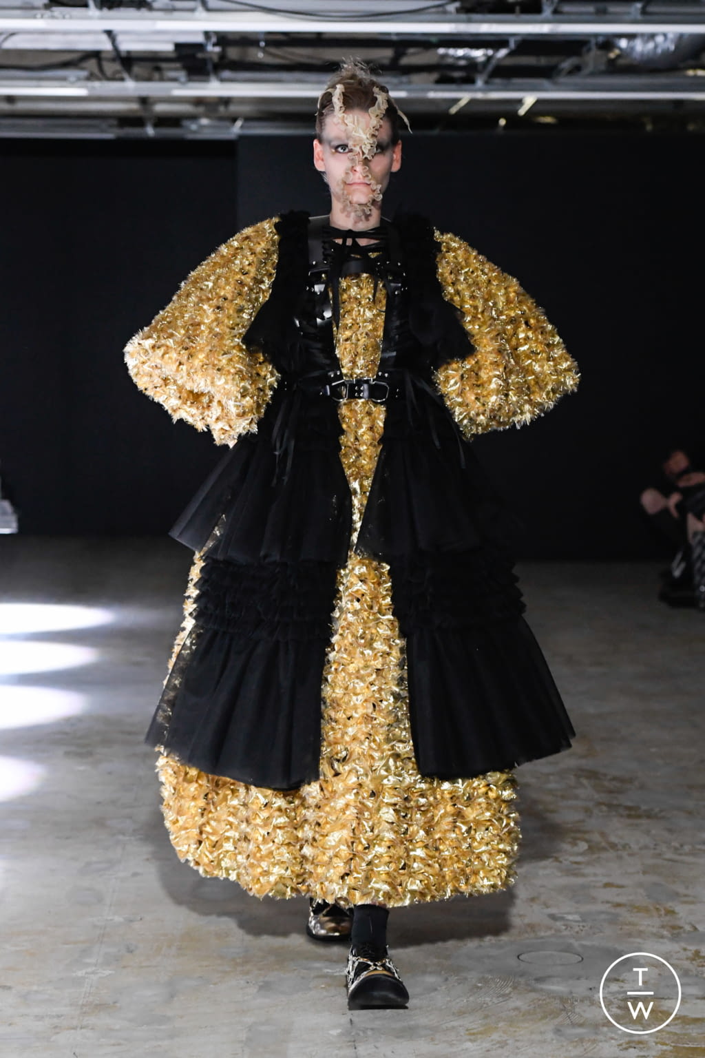 Fashion Week Paris Spring/Summer 2022 look 12 de la collection Noir Kei Ninomiya womenswear