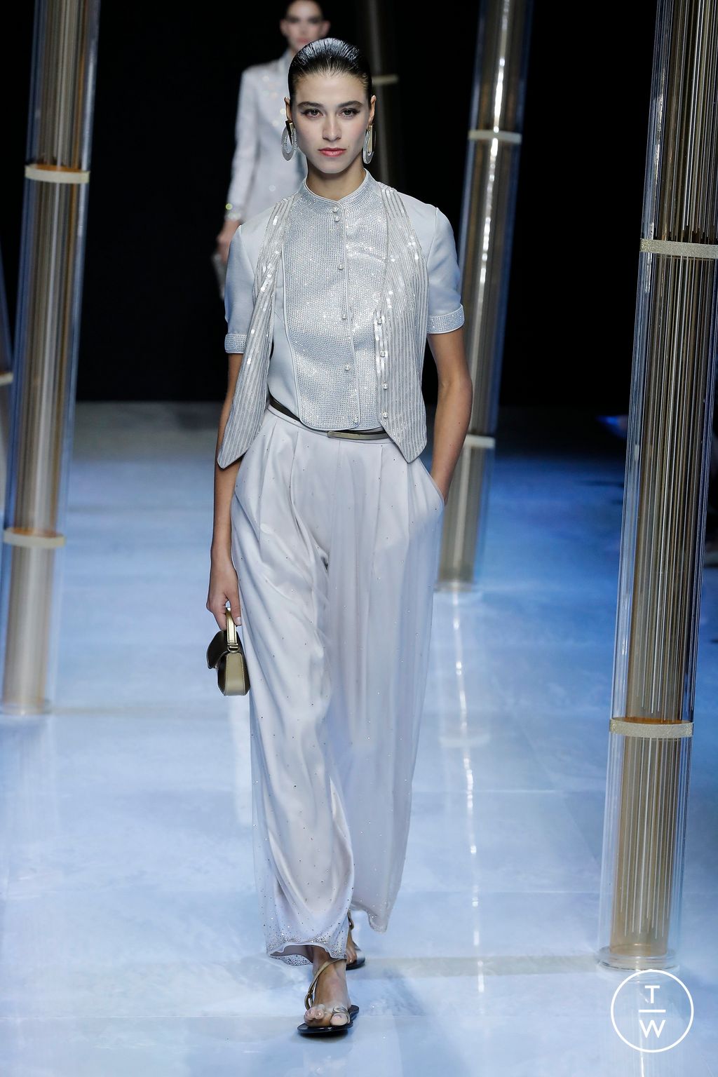 Fashion Week Milan Spring/Summer 2023 look 44 from the Giorgio Armani collection 女装