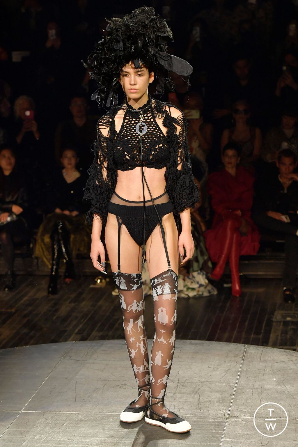 Fashion Week Paris Spring/Summer 2023 look 43 from the Andreas Kronthaler for Vivienne Westwood collection womenswear