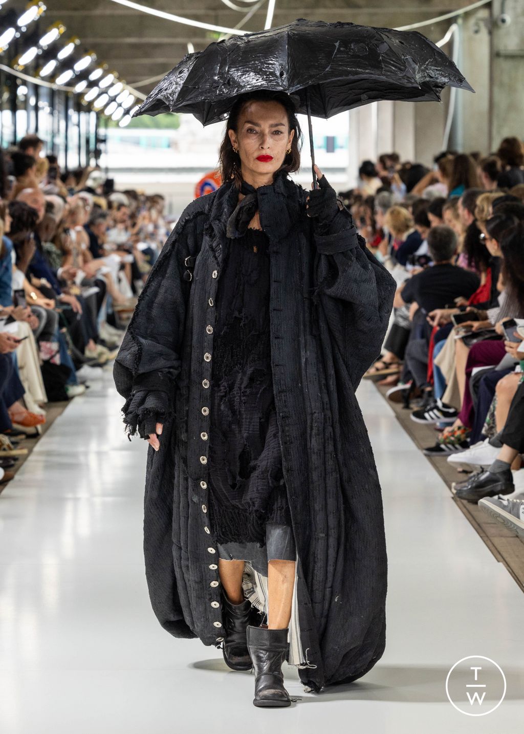 Fashion Week Paris Spring/Summer 2024 look 77 de la collection IFM PARIS menswear