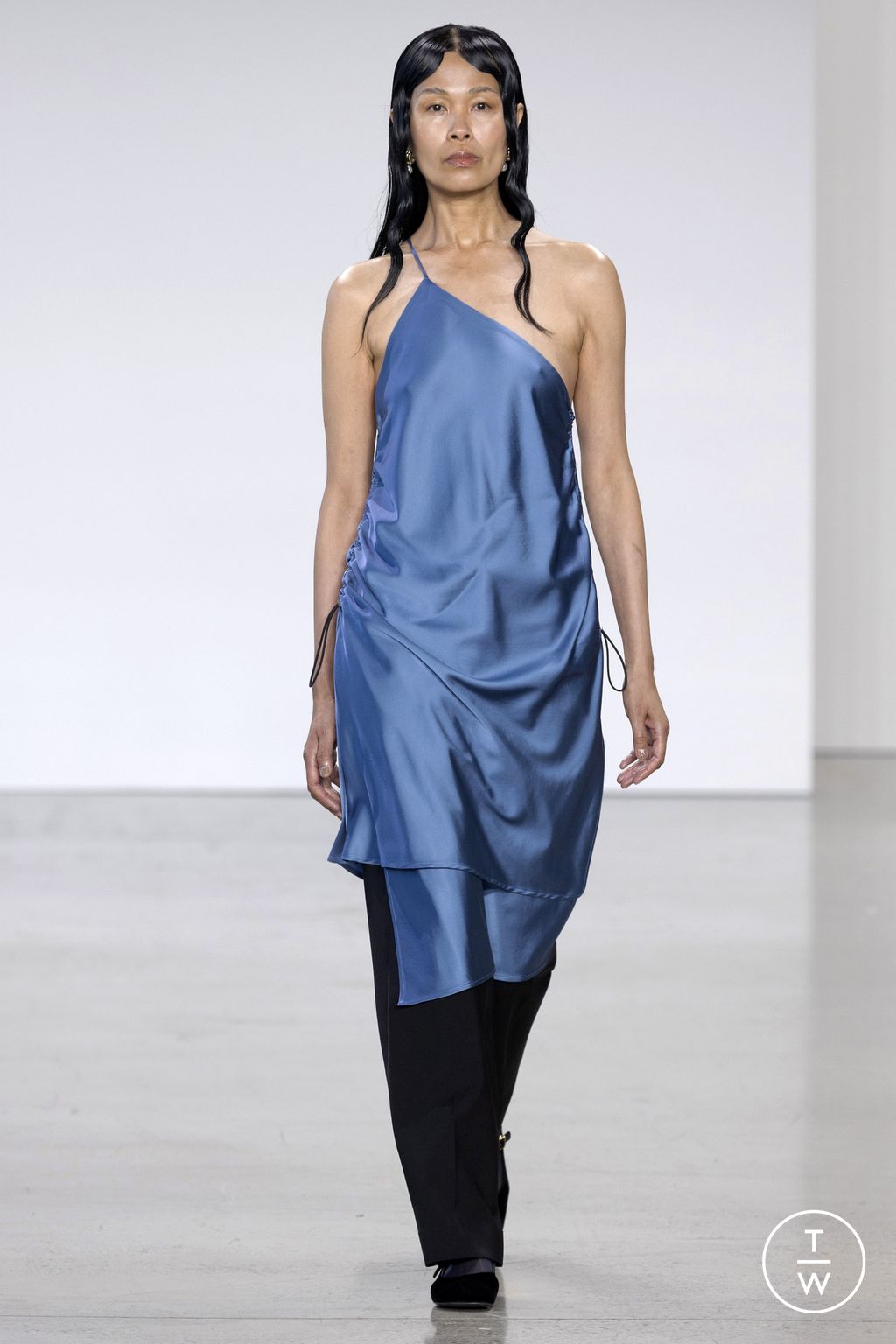 Fashion Week New York Spring/Summer 2023 look 8 from the Deveaux collection womenswear
