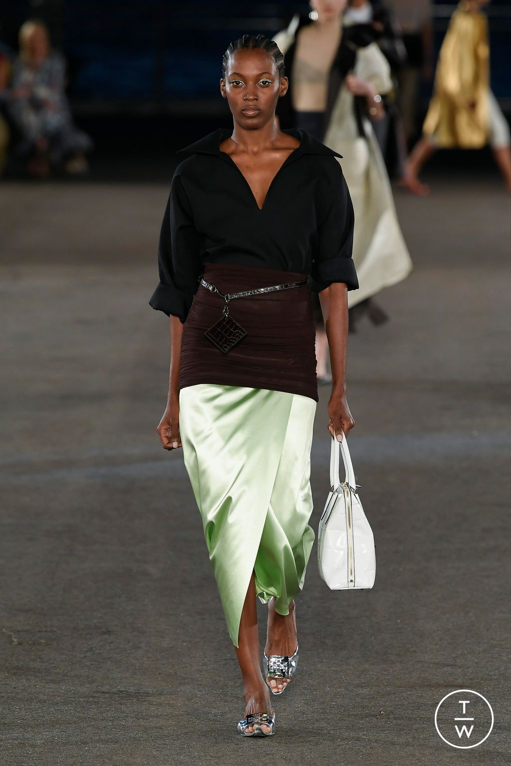 Fashion Week New York Spring/Summer 2023 look 12 from the Tory Burch collection womenswear