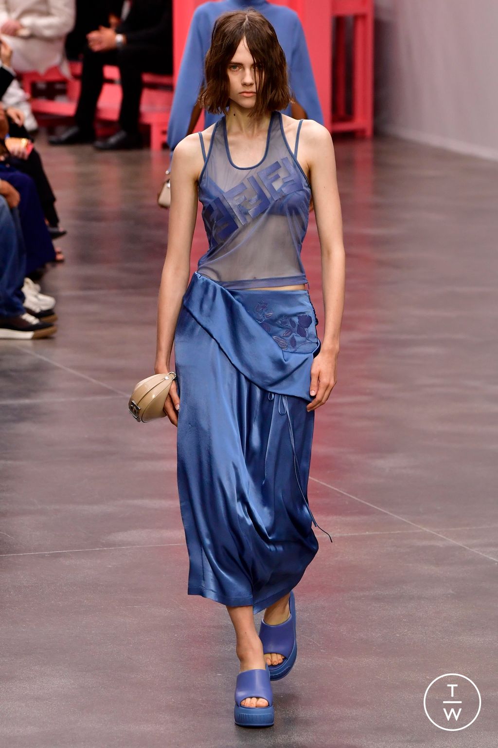 Fashion Week Milan Spring/Summer 2023 look 43 de la collection Fendi womenswear