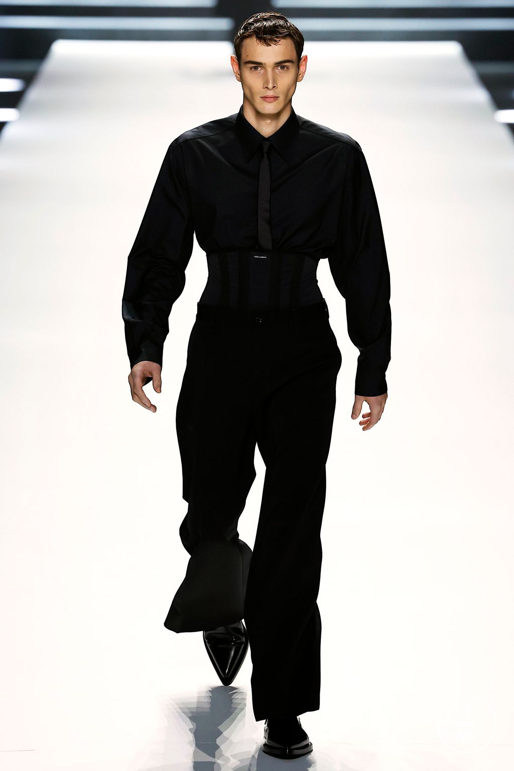 Fashion Week Milan Fall/Winter 2023 look 32 from the Dolce & Gabbana collection 男装