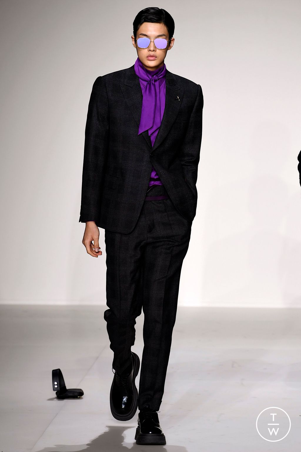 Fashion Week Milan Fall/Winter 2023 look 69 from the Emporio Armani collection menswear