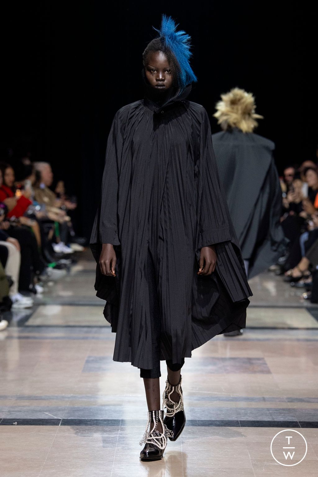 Fashion Week Paris Spring/Summer 2023 look 13 from the Junya Watanabe collection womenswear