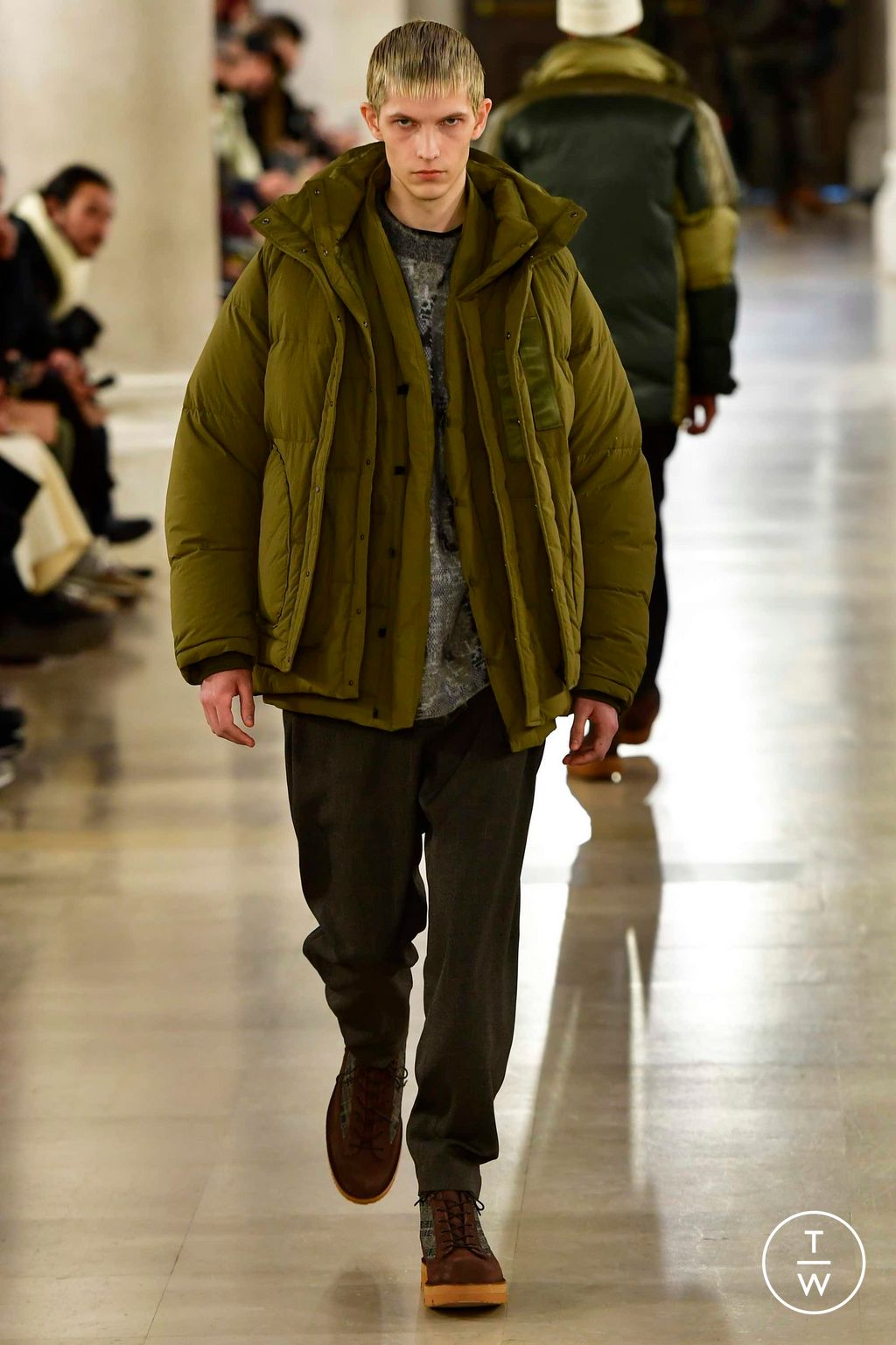 Fashion Week Paris Fall/Winter 2023 look 21 de la collection White Mountaineering menswear