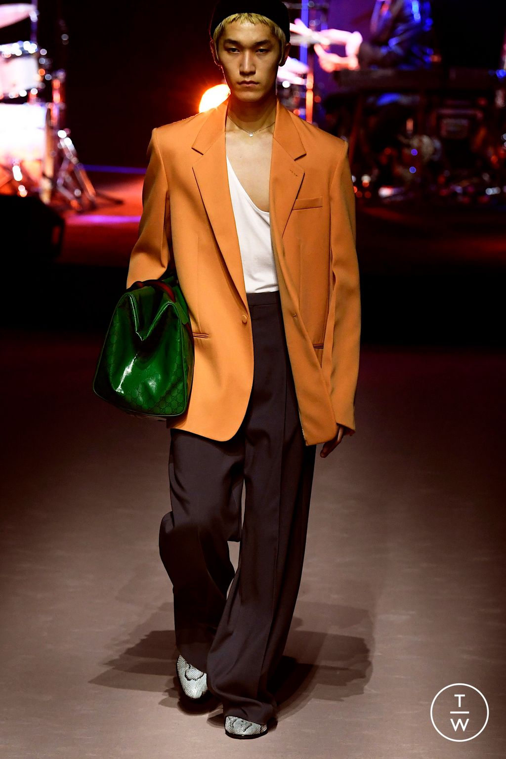 Fashion Week Milan Fall/Winter 2023 look 16 de la collection Gucci menswear