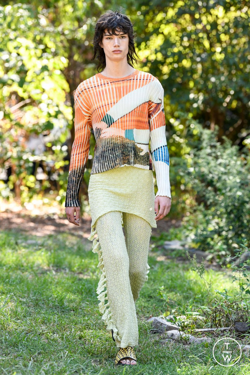 Fashion Week New York Spring/Summer 2023 look 10 from the Eckhaus Latta collection womenswear