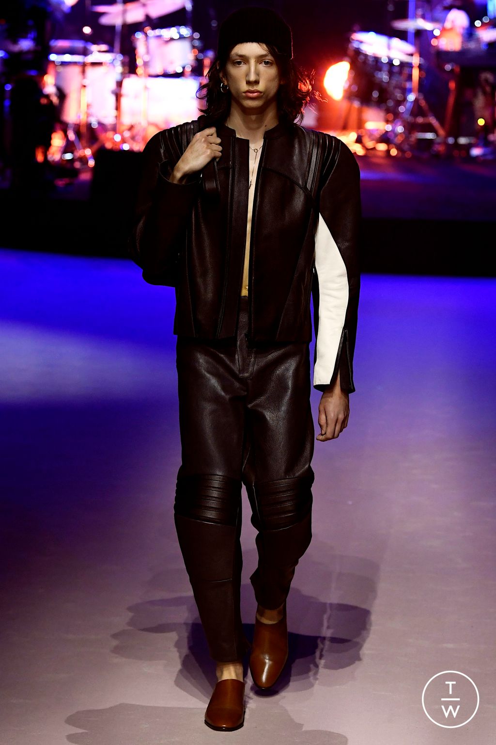 Fashion Week Milan Fall/Winter 2023 look 44 from the Gucci collection menswear