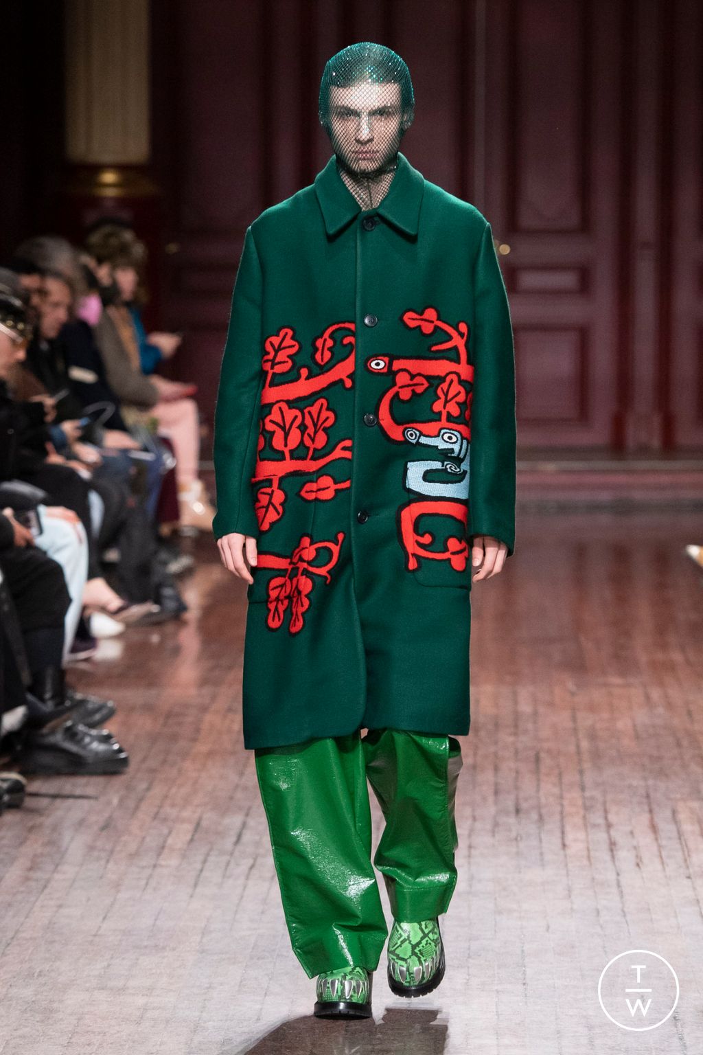 Fashion Week Paris Fall/Winter 2023 look 59 from the Walter Van Beirendonck collection menswear
