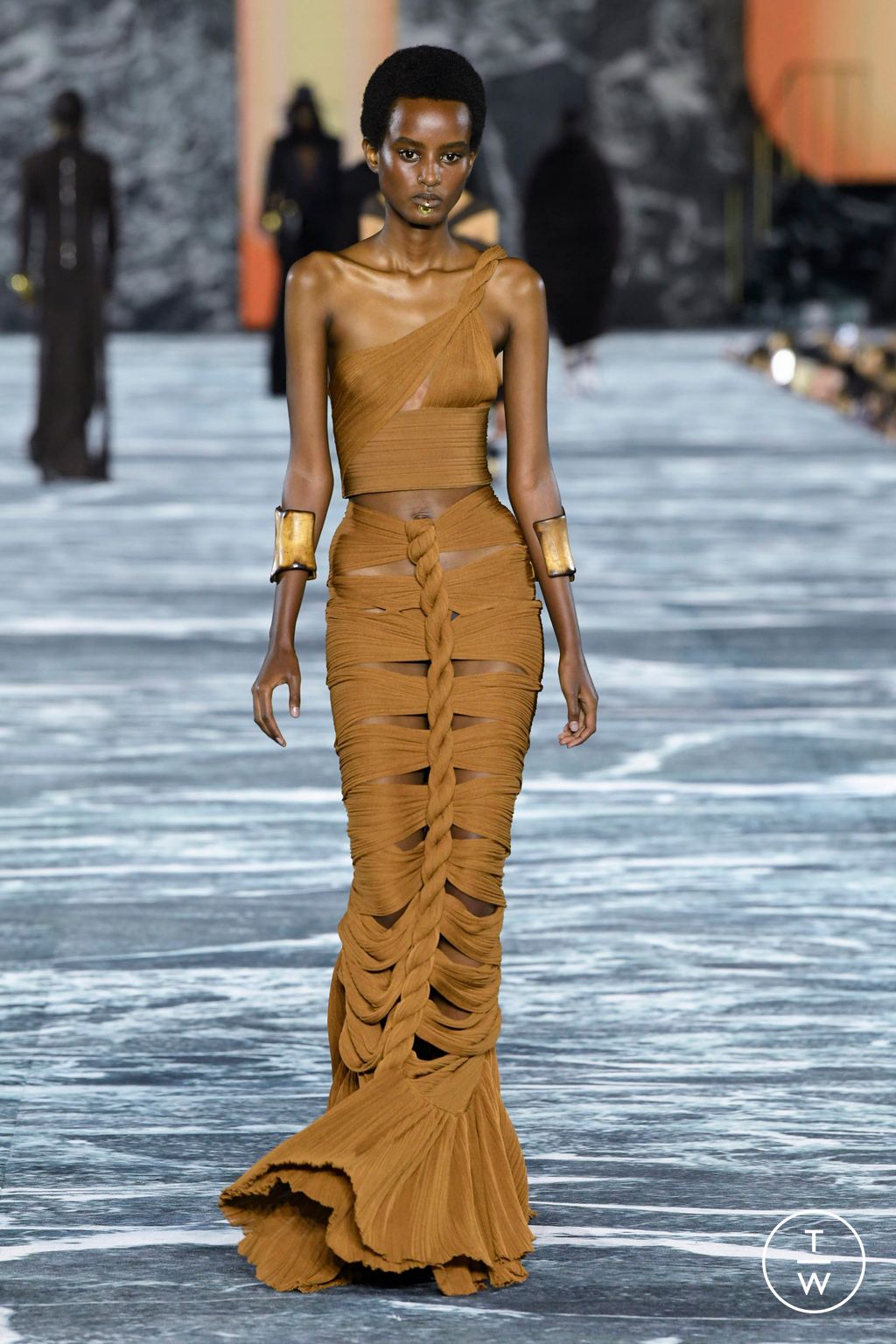 Fashion Week Paris Spring/Summer 2023 look 89 from the Balmain collection 女装