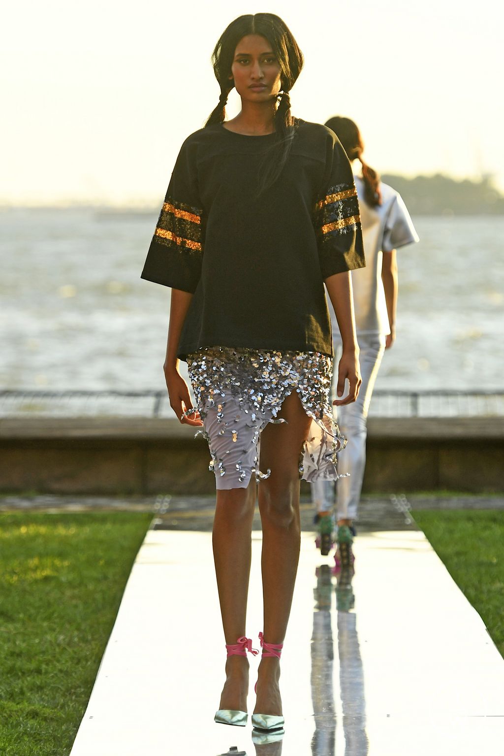 Fashion Week New York Spring/Summer 2023 look 29 from the Cynthia Rowley collection womenswear