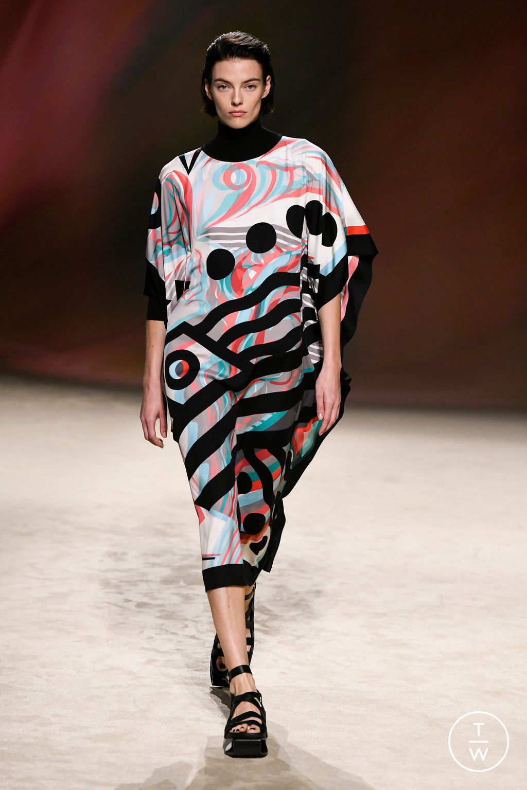 Fashion Week Paris Spring/Summer 2023 look 55 from the Hermès collection 女装