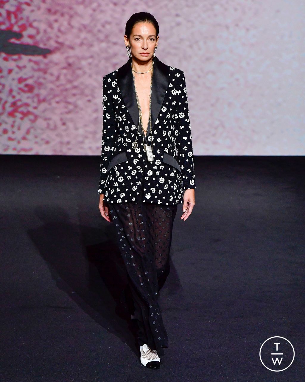 Fashion Week Paris Spring/Summer 2023 look 14 from the Chanel collection 女装