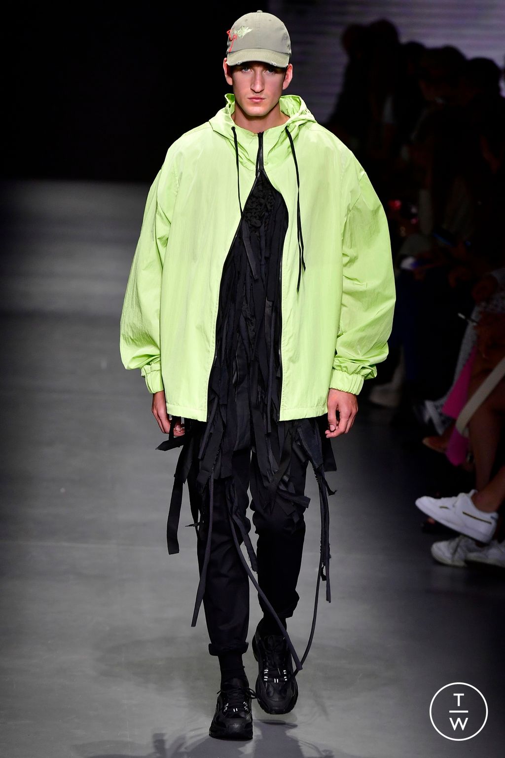 Fashion Week Milan Spring/Summer 2023 look 64 de la collection BUDAPEST SELECT womenswear