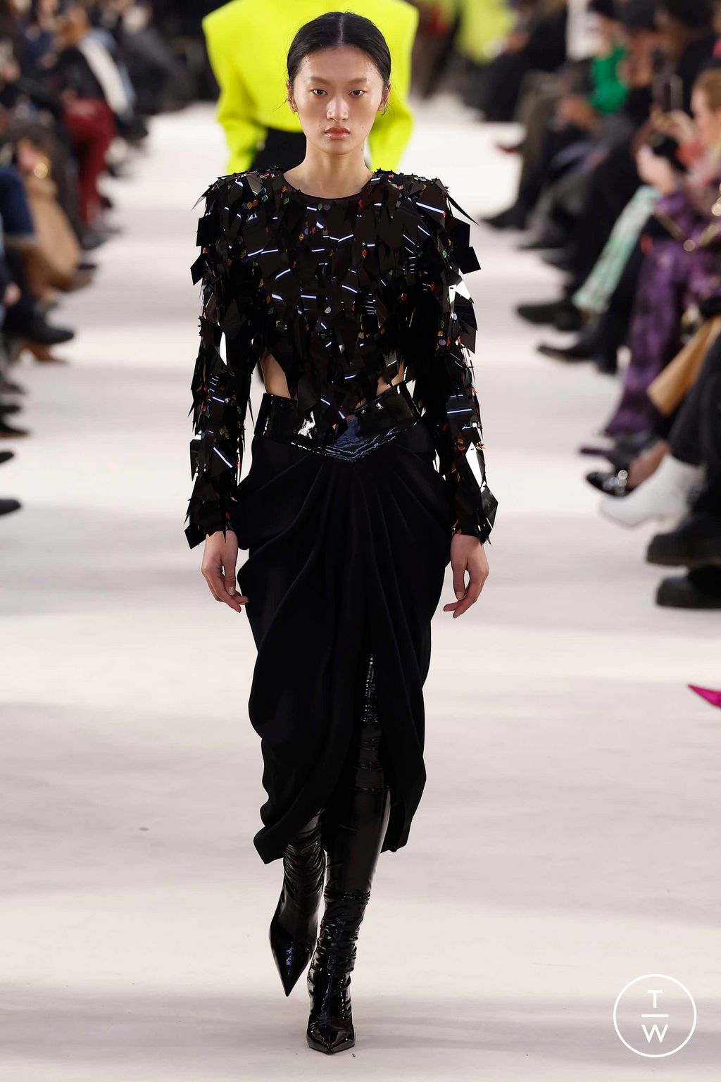 Fashion Week Paris Spring/Summer 2023 look 23 de la collection Alexandre Vauthier couture