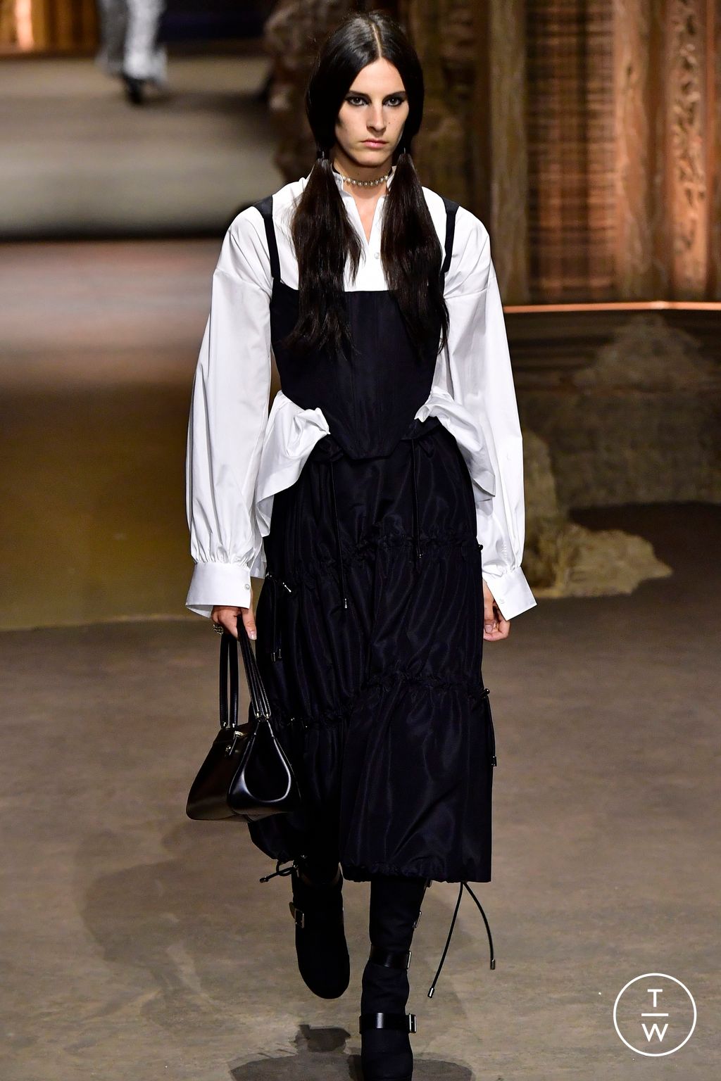 Fashion Week Paris Spring/Summer 2023 look 20 de la collection Christian Dior womenswear