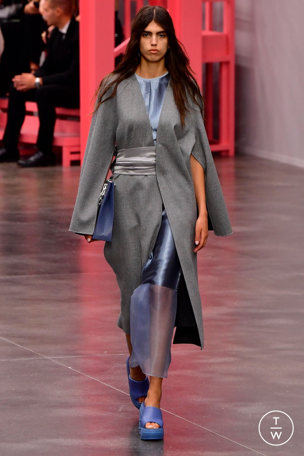 Fashion Week Milan Spring/Summer 2023 look 42 from the Fendi collection 女装