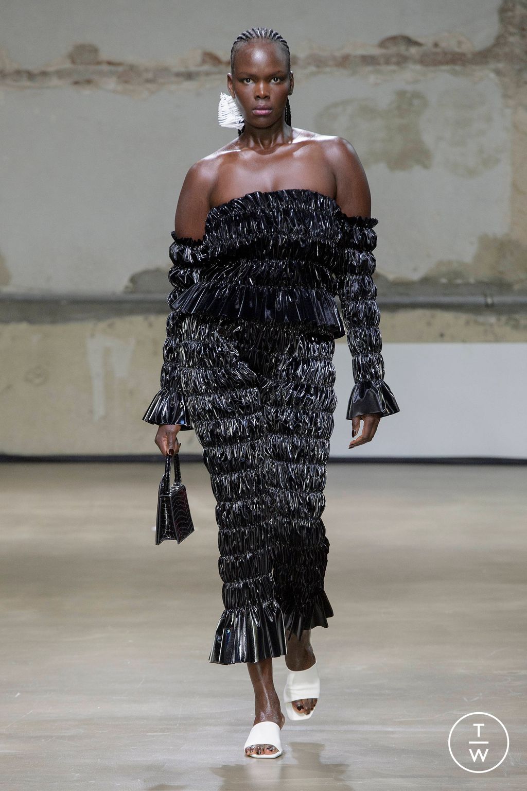 Fashion Week Paris Spring/Summer 2023 look 4 from the Ester Manas collection womenswear