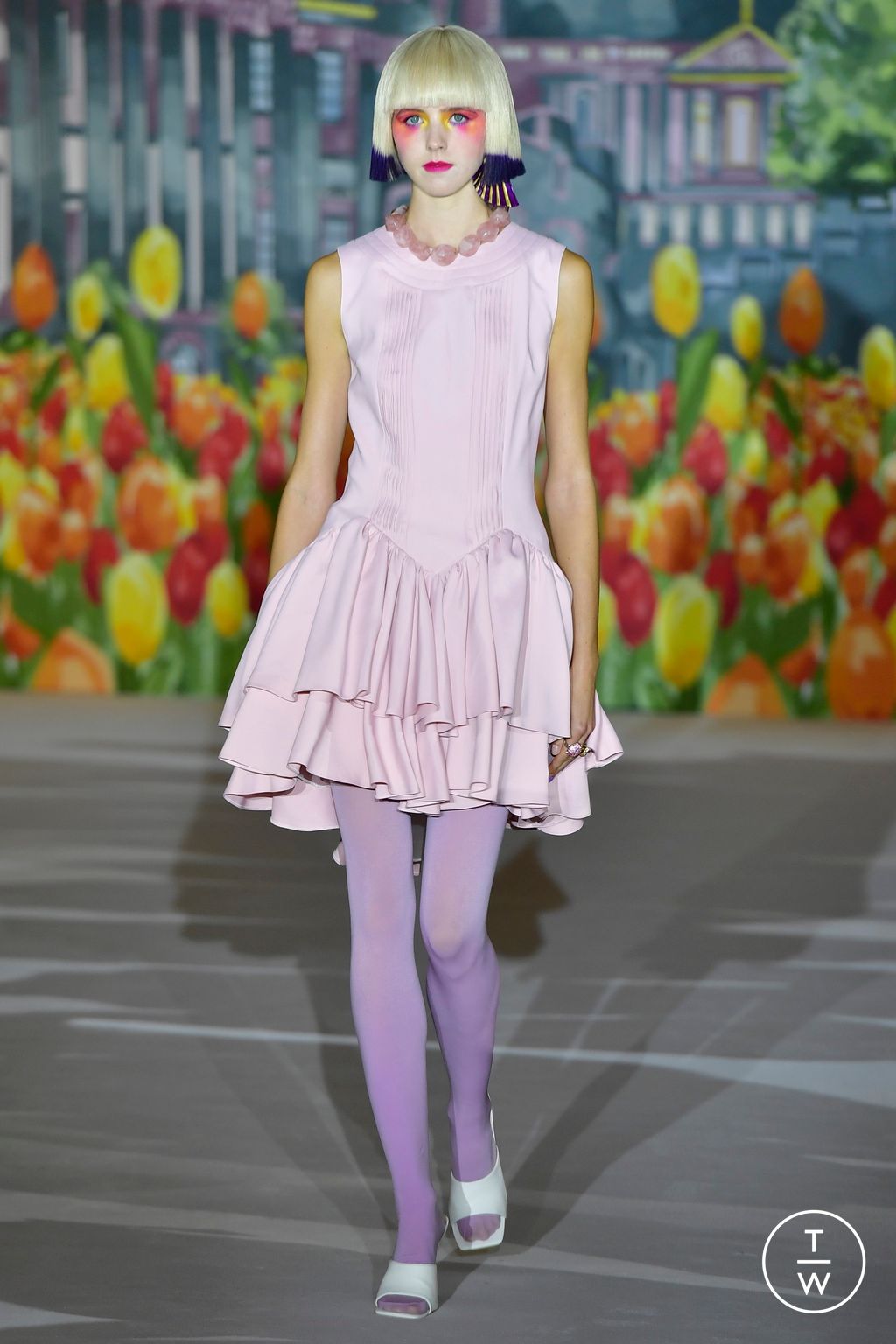 Fashion Week London Spring/Summer 2023 look 25 from the Paul Costelloe collection womenswear