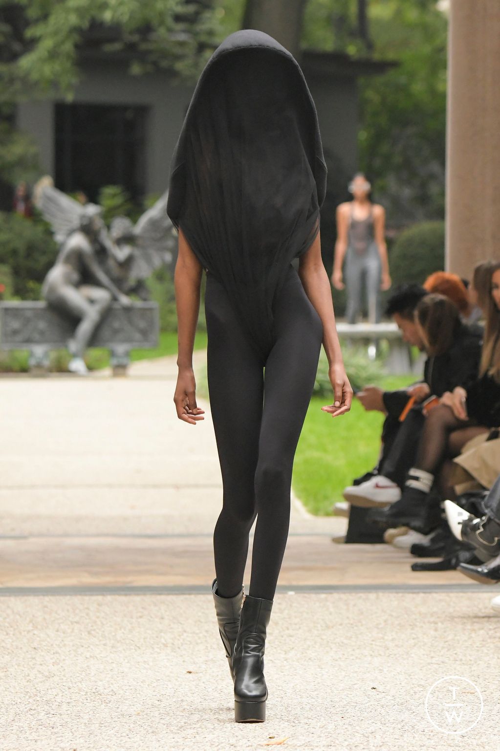 Fashion Week Milan Spring/Summer 2023 look 14 de la collection Han Kjobenhavn womenswear