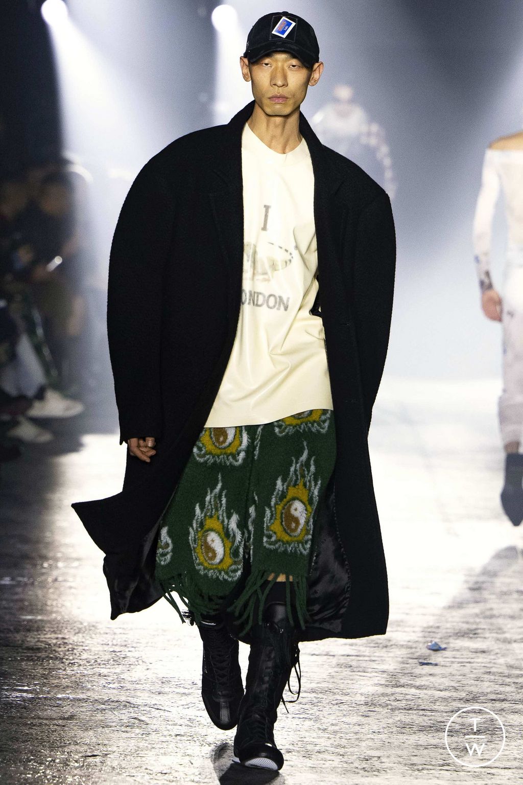 Fashion Week Milan Fall/Winter 2023 look 28 from the Jordanluca collection 男装