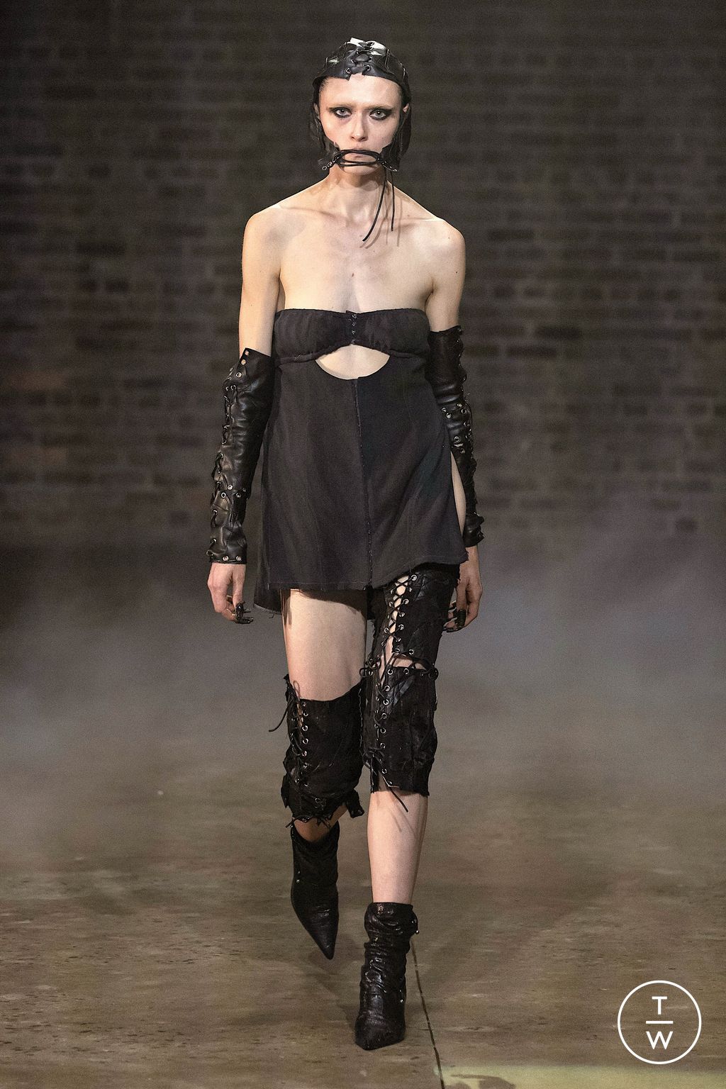 Fashion Week New York Spring/Summer 2023 look 20 de la collection Elena Velez womenswear