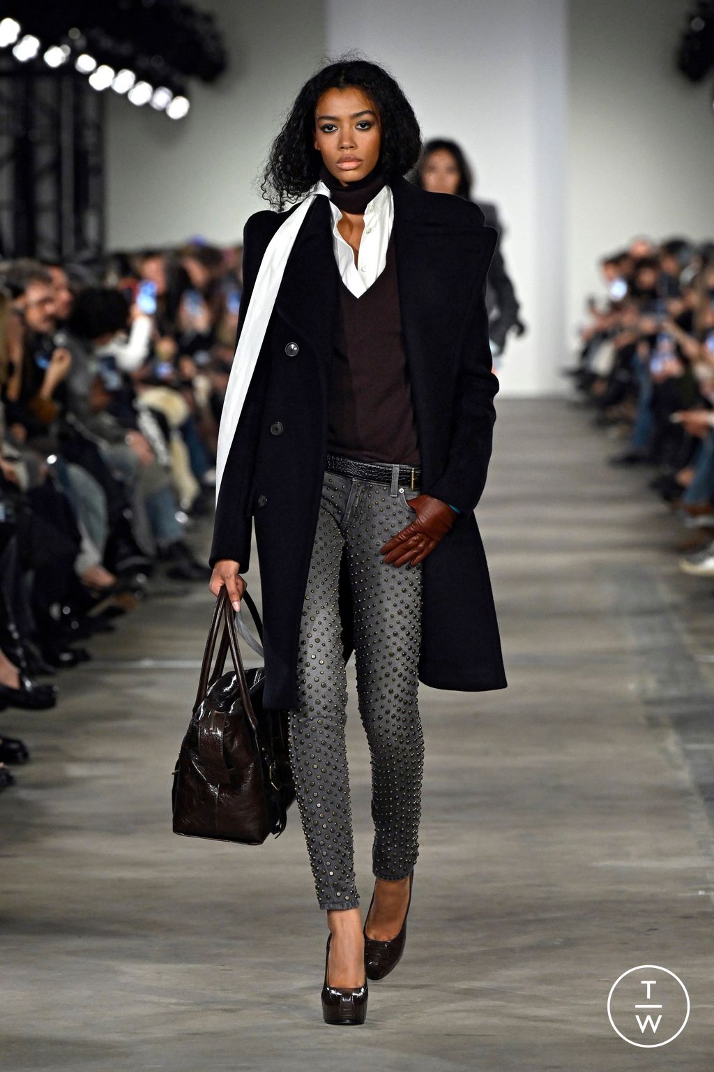 Fashion Week New York Fall/Winter 2026 look 5 from the 7 For All Mankind collection womenswear